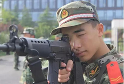 中國(guó)121軍事冬令營(yíng)讓孩子變得更加快樂(lè)