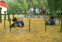 缺乏獨(dú)立性快來參加北京軍事冬令營