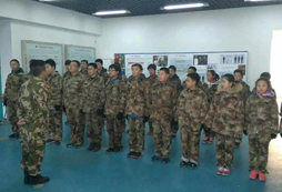 寒假在軍事冬令營(yíng)中的收獲！