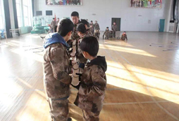 在軍事冬令營(yíng)中收獲寶貴財(cái)富