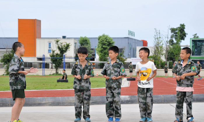 成都軍事冬令營(yíng)一般的價(jià)格是多少？