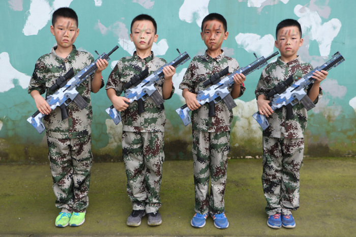 成都軍事拓展冬令營要帶什么