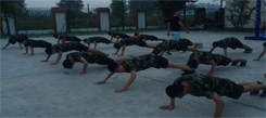 參加了成都軍事冬令營孩子改變了不少