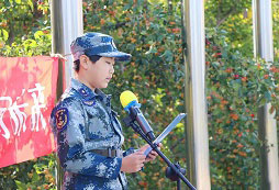 參加德戎軍事冬令營激發(fā)孩子潛能！
