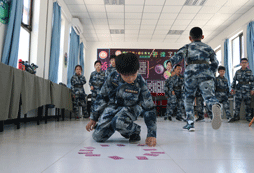 參加德戎軍事冬令營磨煉孩子意志！