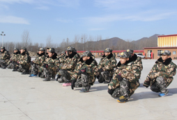 什么樣的冬令營才能提高中小學(xué)生獨立性?