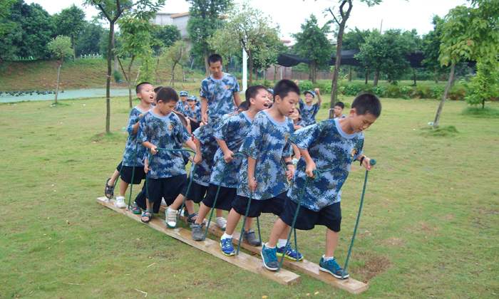 國內(nèi)軍事冬令營課程