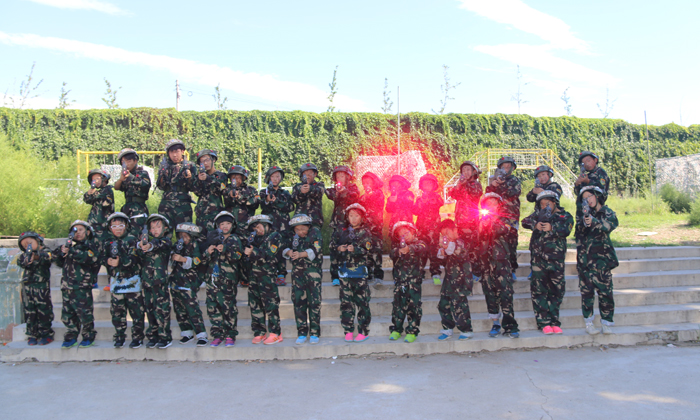 國內(nèi)軍事冬令營必備物品