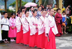 該如何選擇國(guó)學(xué)冬令營(yíng)？