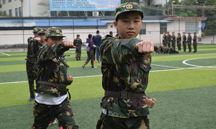 廣州軍事冬令營(yíng)的拓展課程怎么樣？