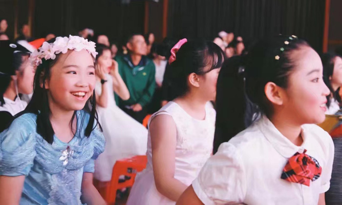 杭州藝術(shù)冬令營女孩