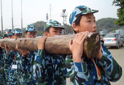 合作完成
