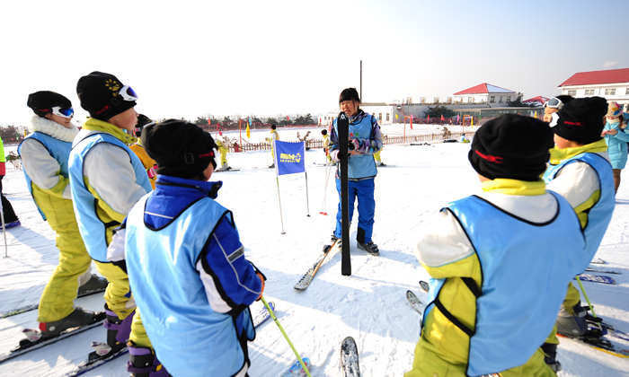 青少年滑雪冬令營