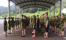 寒假家長該如何選擇武漢西點(diǎn)軍事冬令營課程