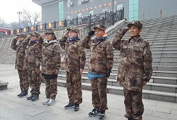 湖北冬令營培養(yǎng)青少年的自信心和團(tuán)隊(duì)意識