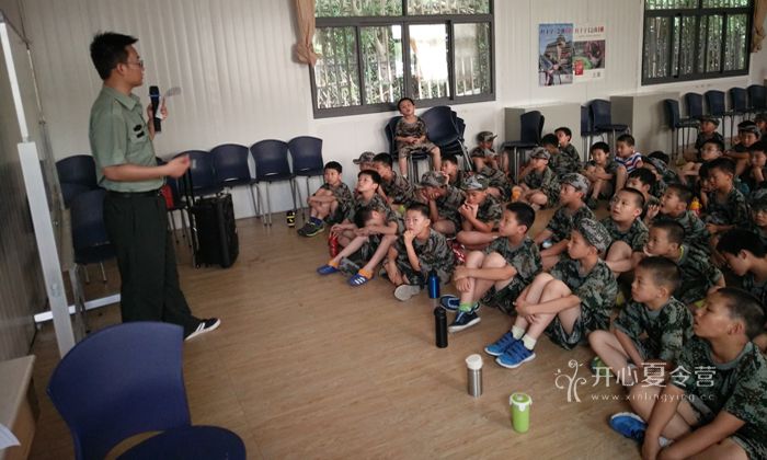 軍事冬令營