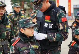  國內(nèi)熱門的軍事冬令營在哪里？