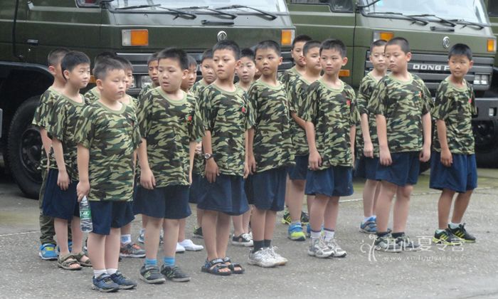 軍事體驗(yàn)冬令營