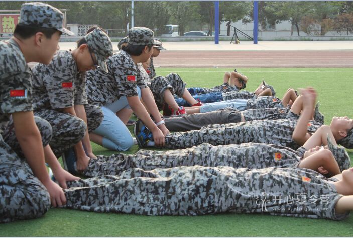 軍事冬令營