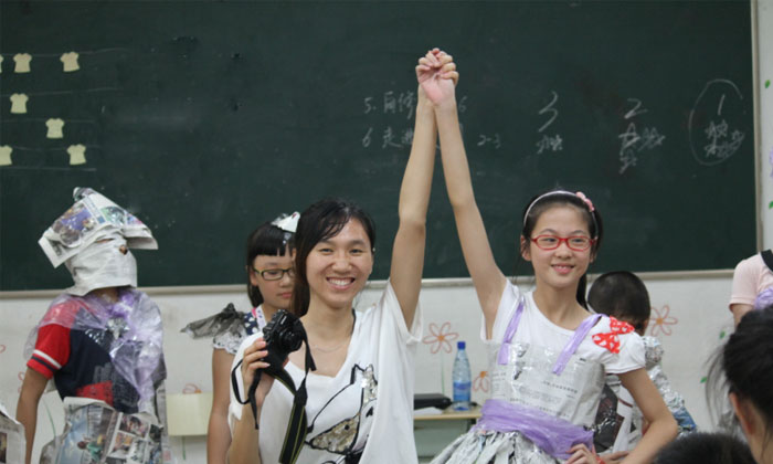 新東方泡泡少兒老師與我的合照