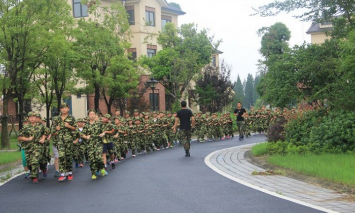青島中學(xué)生冬令營.jpg