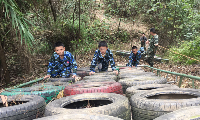 國內(nèi)比較好的生存冬令營