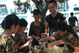 深圳寒假軍事訓(xùn)練營(yíng)讓孩子體驗(yàn)成長(zhǎng)的快樂(lè)