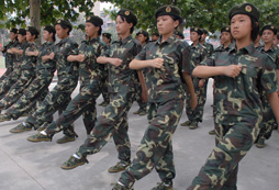 深圳軍訓冬令營讓學生從小樹立起責任感