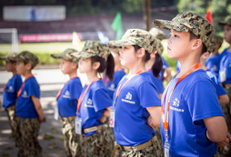 深圳軍訓(xùn)寒假營幫助孩子們糾正壞毛病