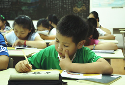 在上海泡泡英語冬令營學(xué)單詞，學(xué)得快記得牢！