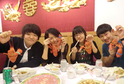 參加新加坡游學(xué)冬令營(yíng)體驗(yàn)商業(yè)領(lǐng)袖精英訓(xùn)練