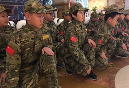 參加拓展冬令營全面提高孩子的綜合素質(zhì)能力!