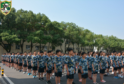 為什么在軍事冬令營里孩子可以成長？