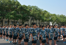 武漢軍事冬令營(yíng)有21天的嗎？