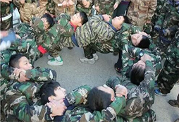 武漢青少年冬令營讓孩子學(xué)會處理人際關(guān)系