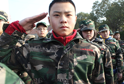 上海西點軍事對沉迷網(wǎng)絡(luò)的孩子采取了哪些有效措施