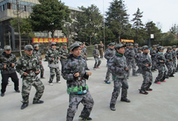 上海西點10天軍事春令營為新學(xué)期學(xué)習(xí)注入活力