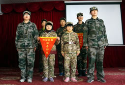 上海西點軍事營重視孩子的情商教育