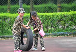 深圳反恐特戰(zhàn)軍事冬令營：學生存技能，做堅強自信青少年