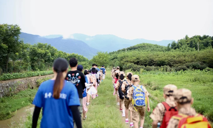 給孩子吧冬令營(yíng)大概要多少錢