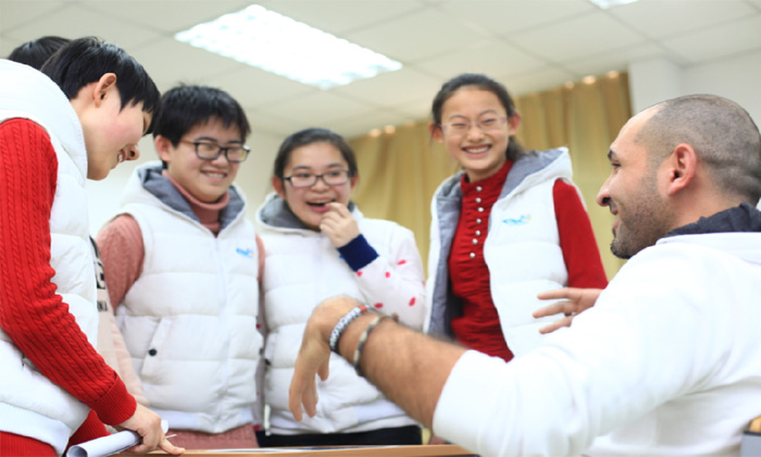 國內(nèi)中學生冬令營